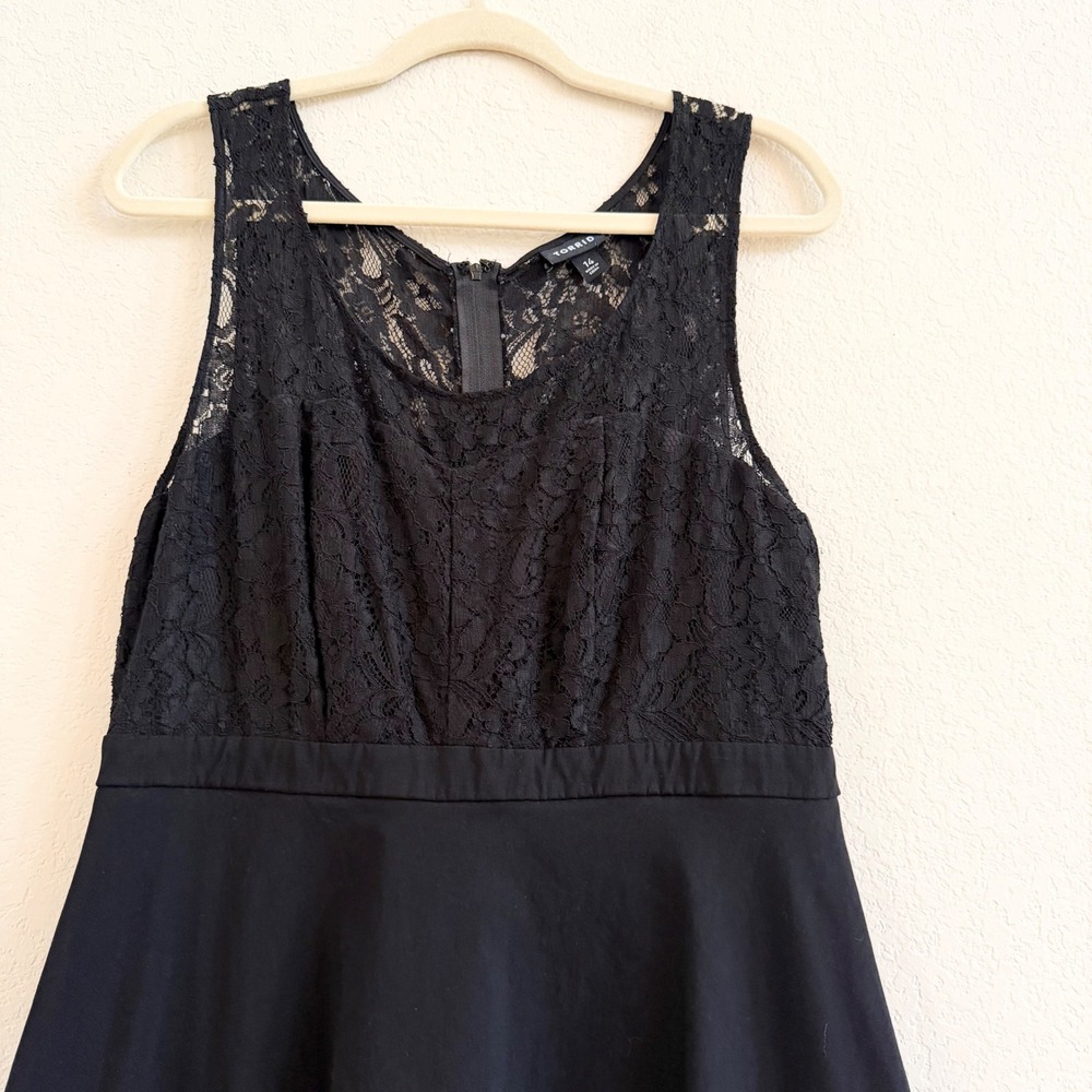 Torrid Womens 14 Black Lace Bodice Fit & Flare Cocktail Dress Sleeveless - Picture 3 of 12